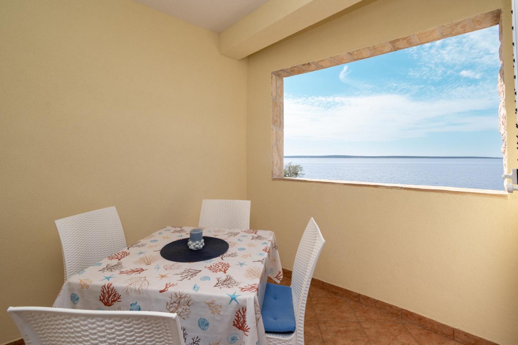 Apartments By The Sea Mandre, Pag - 4092 Kolan Exterior foto